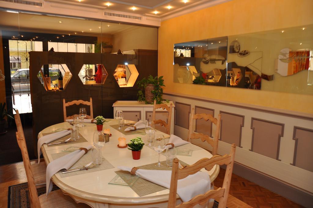 Hotel-Restaurant De La Tour Εξωτερικό φωτογραφία